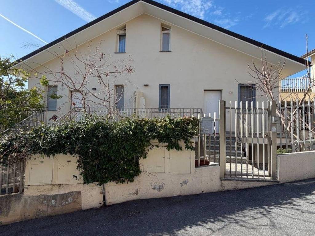 Appartamento a Ceriale in Via Piemonte, 7 - Foto 2