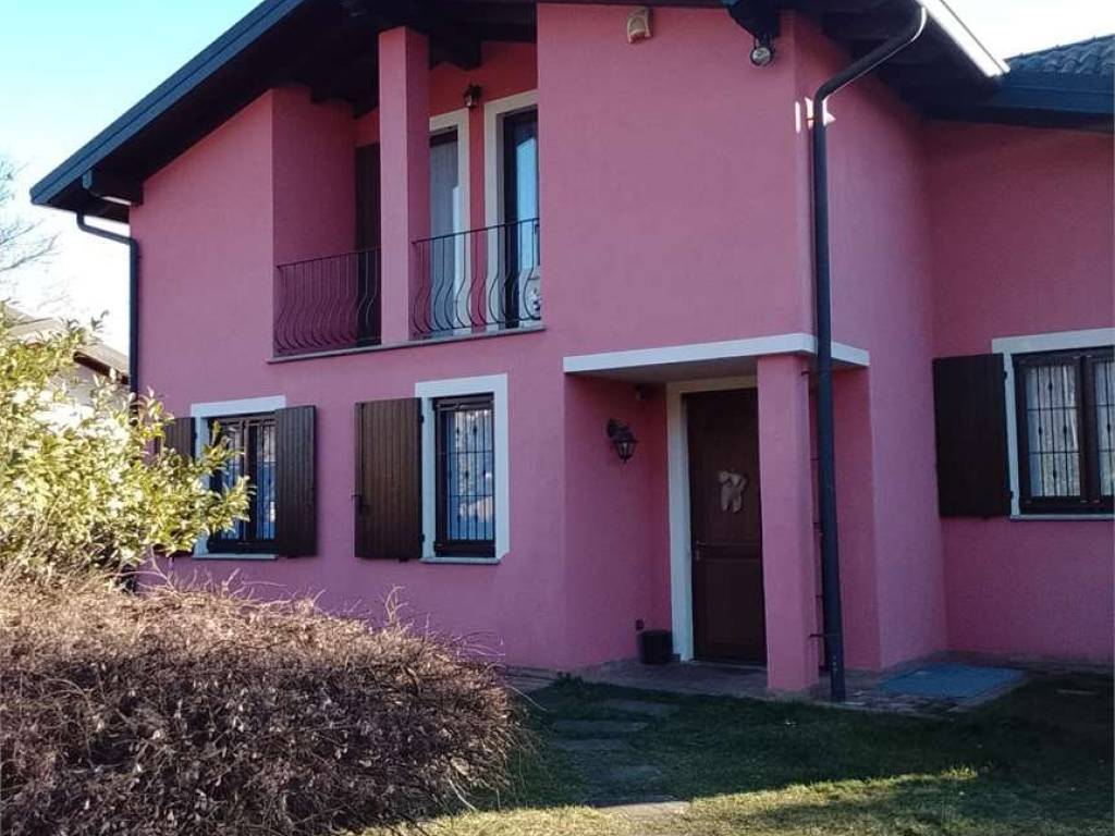 Villa a Cantello in via Torre dei Premoli, 23 - Foto 3
