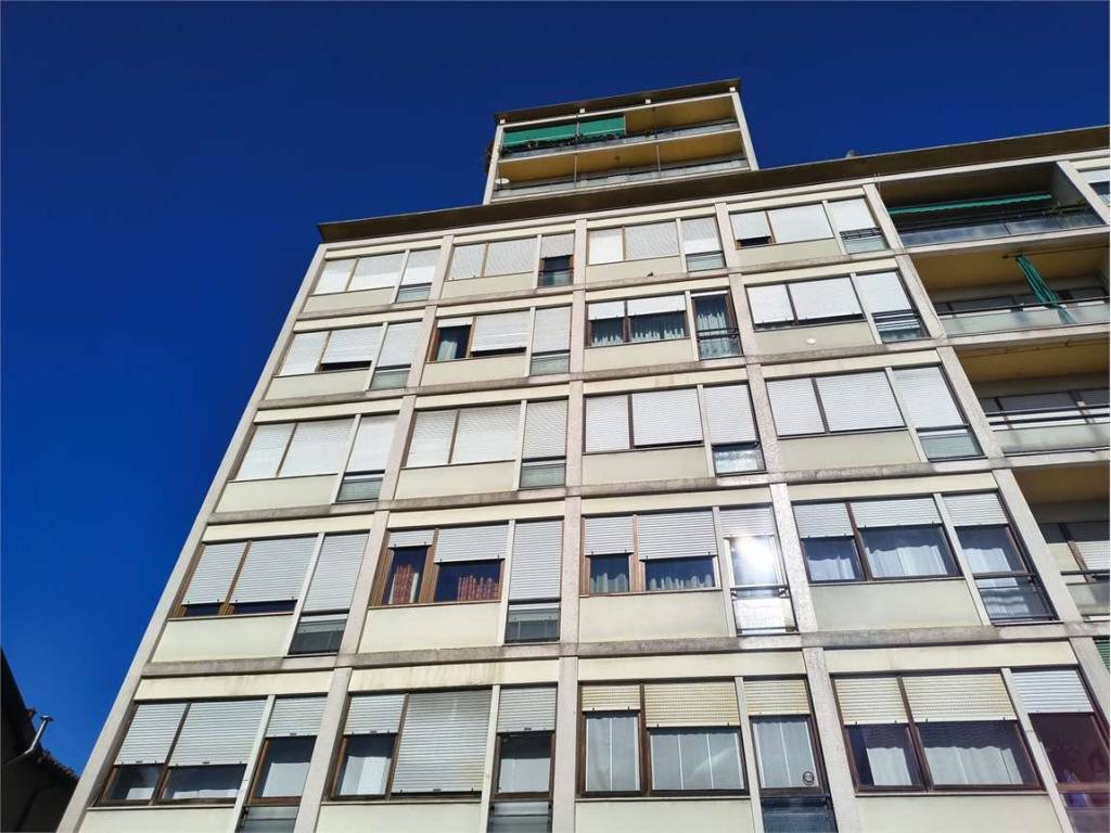 Appartamento a Varese in via Rainoldi, 23 - Foto 3