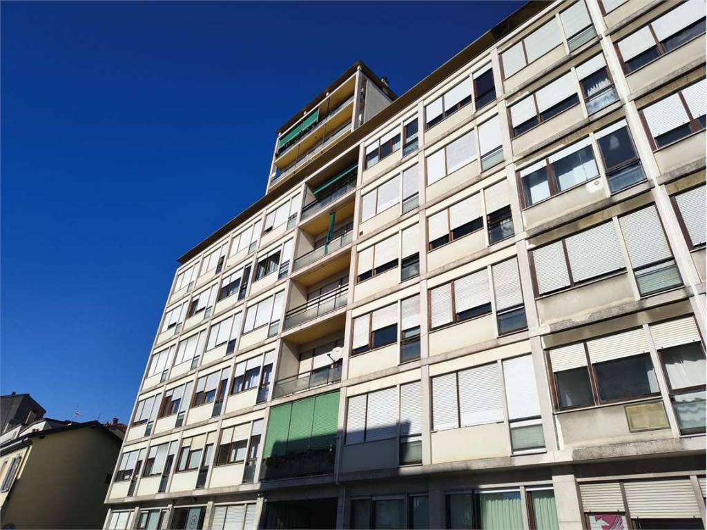 Appartamento a Varese in via Rainoldi, 23 - Foto 4