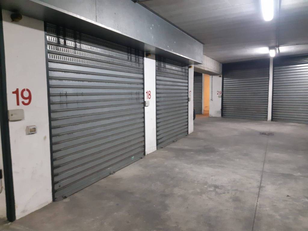 Box / garage a Nocera inferiore in Via Antonio Gramsci, 104 - Foto 5