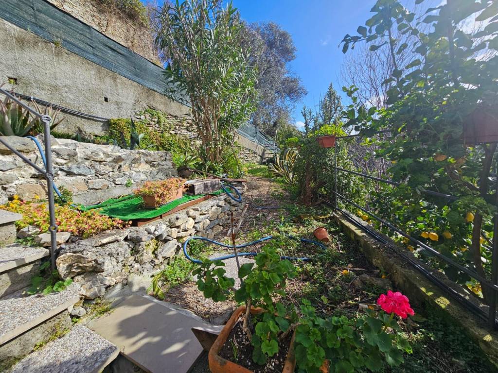 Appartamento a Genova in Via Rocche di Coronata - Foto 5