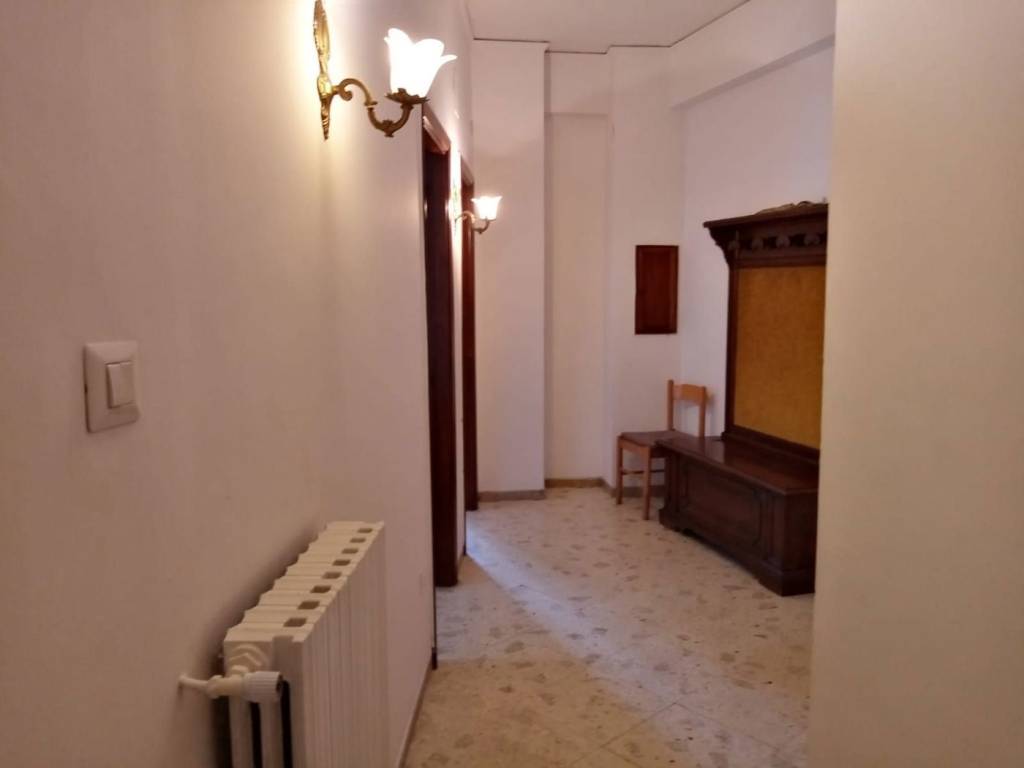 Appartamento a Salerno in Corso Giuseppe Garibaldi - Foto 2