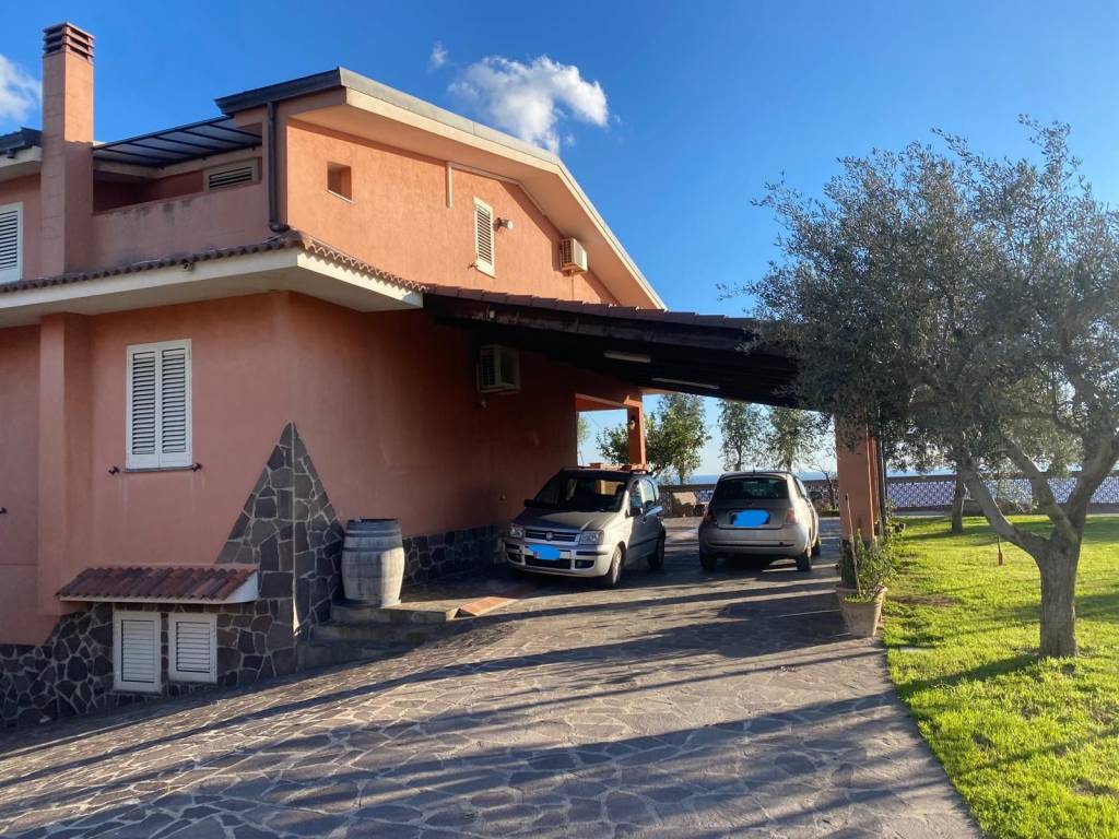 Villa a Roccella ionica in Via Contrada Lacchi - Foto 3