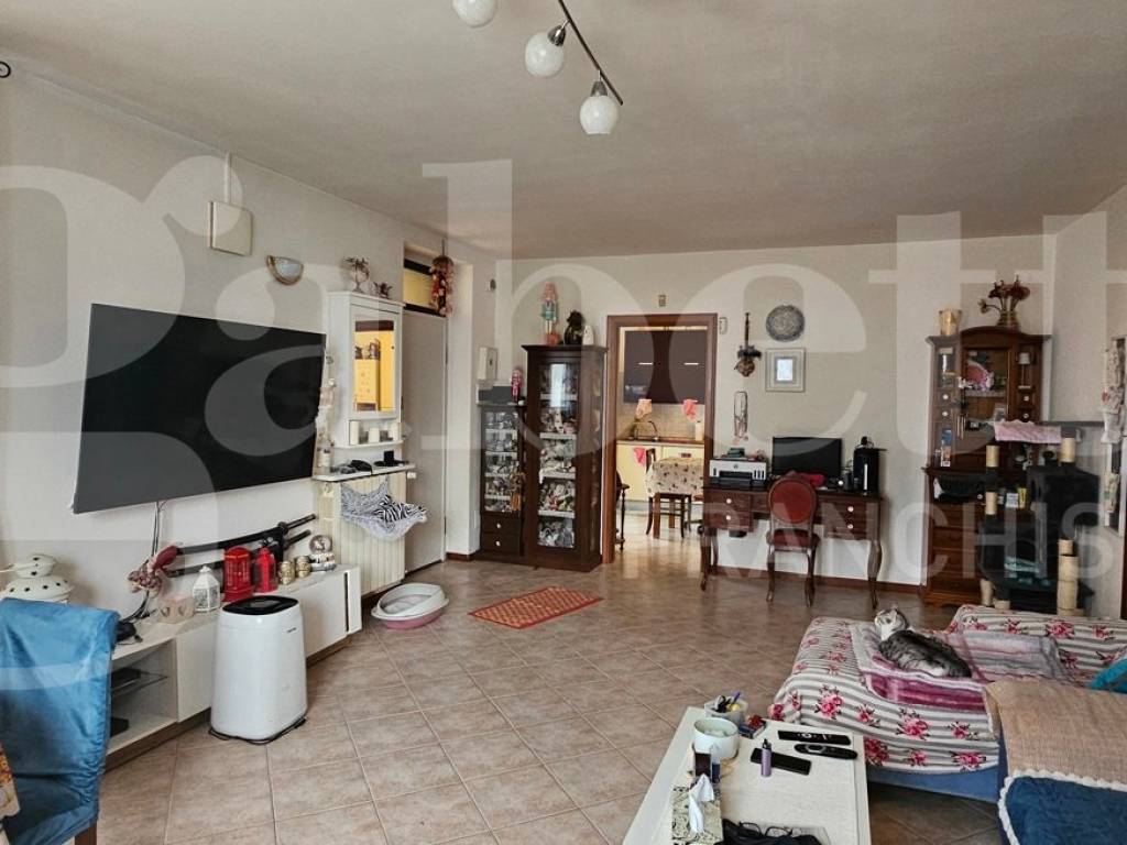 Villa a Castano primo in Piazza Giuseppe Mazzini - Foto 2