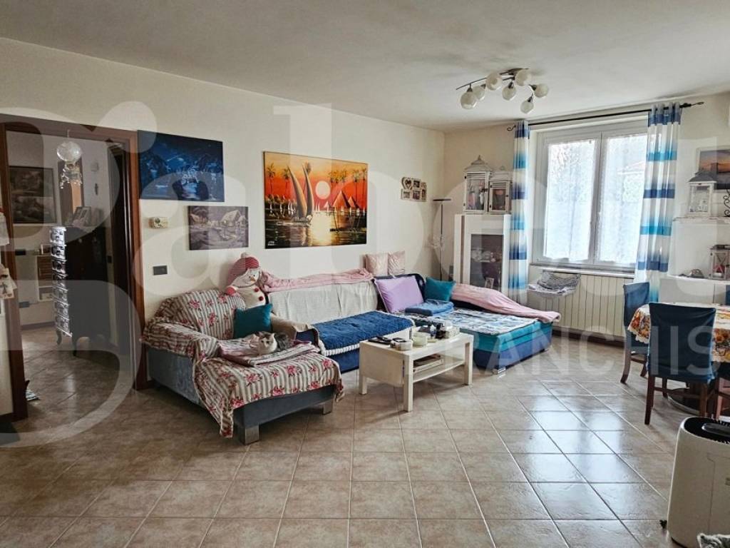 Villa a Castano primo in Piazza Giuseppe Mazzini - Foto 3