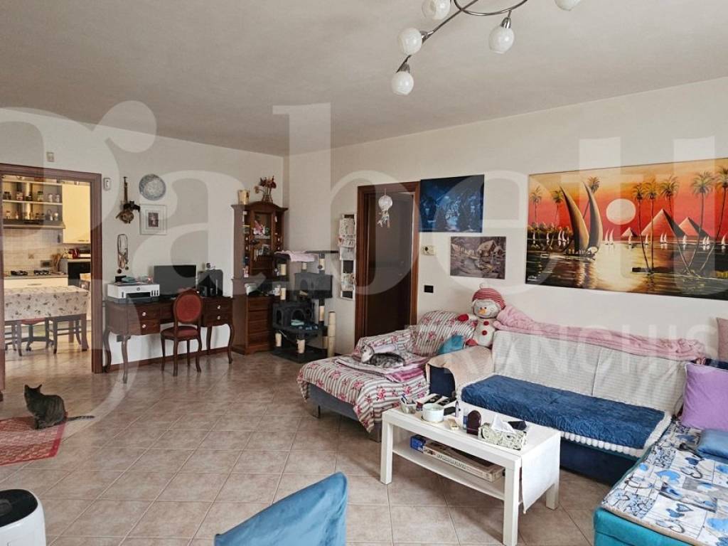 Villa a Castano primo in Piazza Giuseppe Mazzini - Foto 4