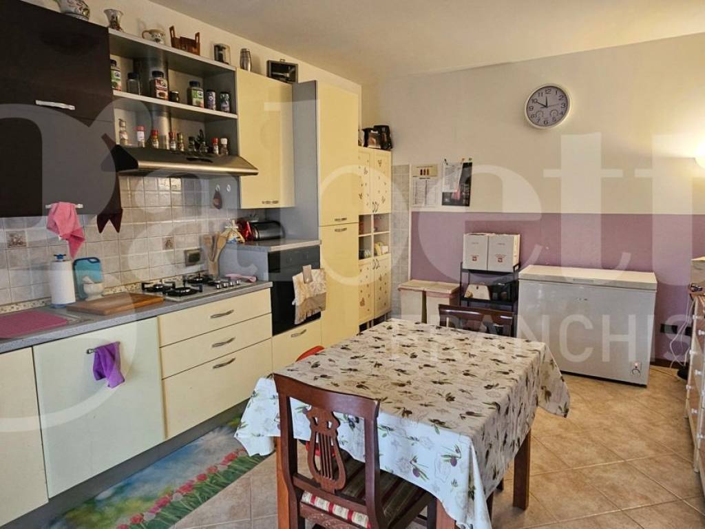 Villa a Castano primo in Piazza Giuseppe Mazzini - Foto 5