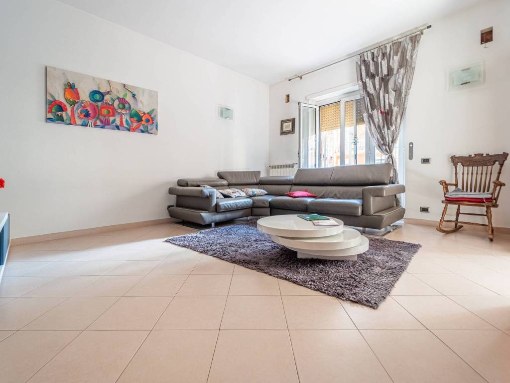 Appartamento a Ciampino in Viale Roma - Foto 2