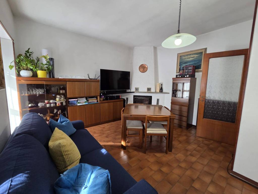 Appartamento a Paruzzaro in Via Centro - Foto 5