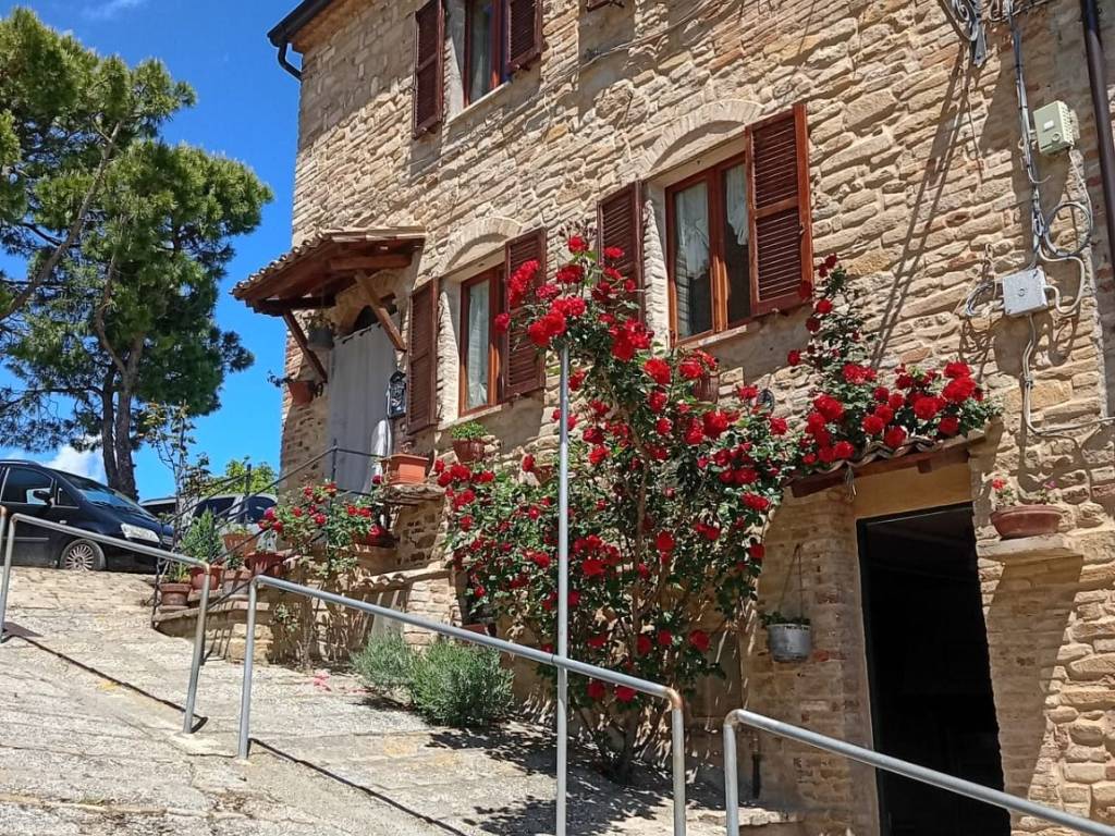 Casa indipendente a Montelparo in Via Castello, 28 - Foto 2