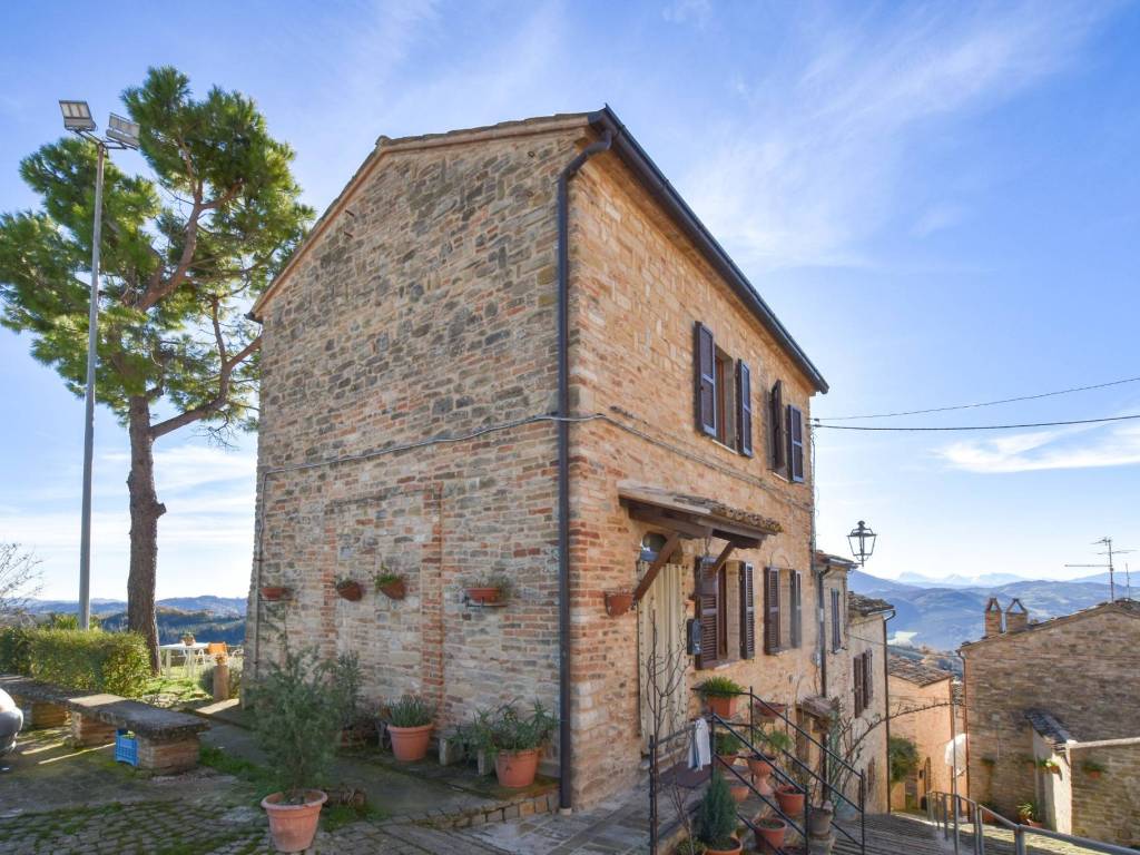 Casa indipendente a Montelparo in Via Castello, 28 - Foto 4