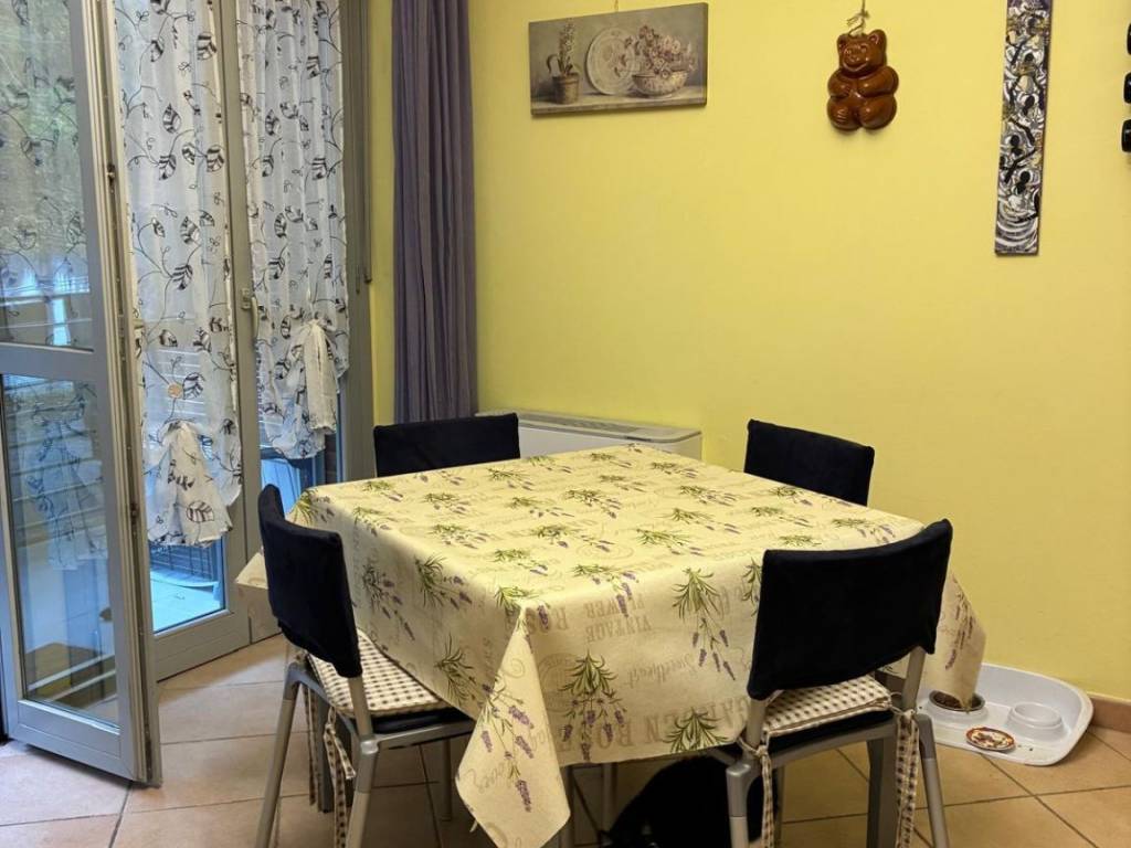 Casa indipendente a Poggibonsi in Via S. Gimignano, - Foto 5