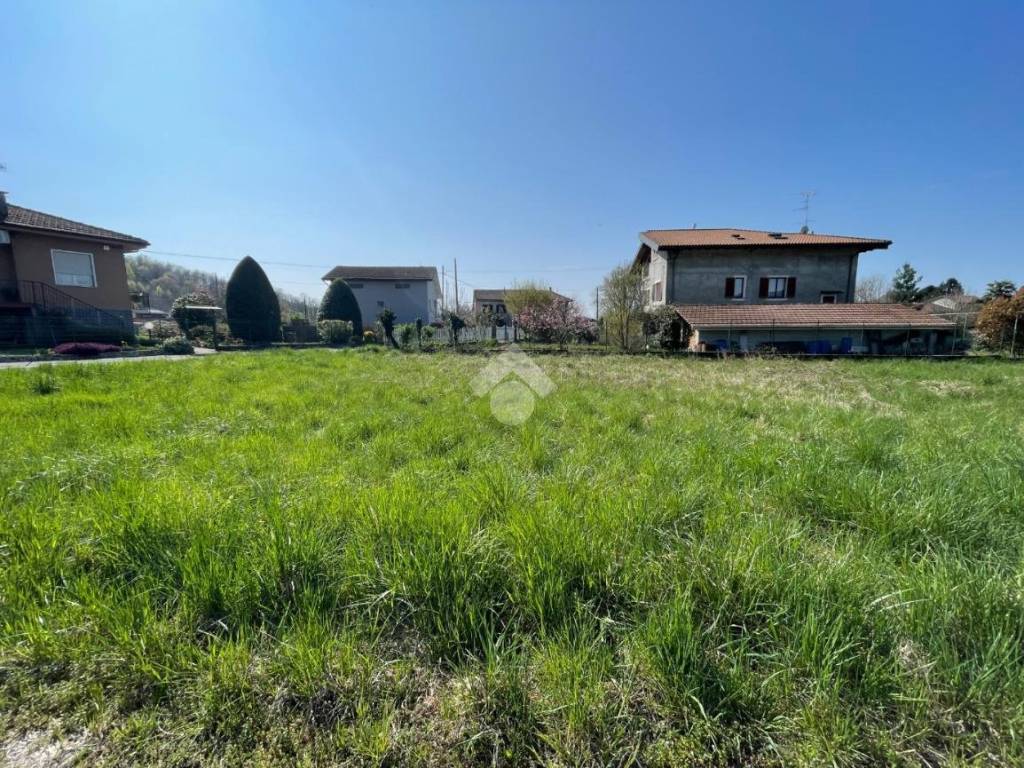 Terreno a Borgomanero in Via Stanga - Foto 2