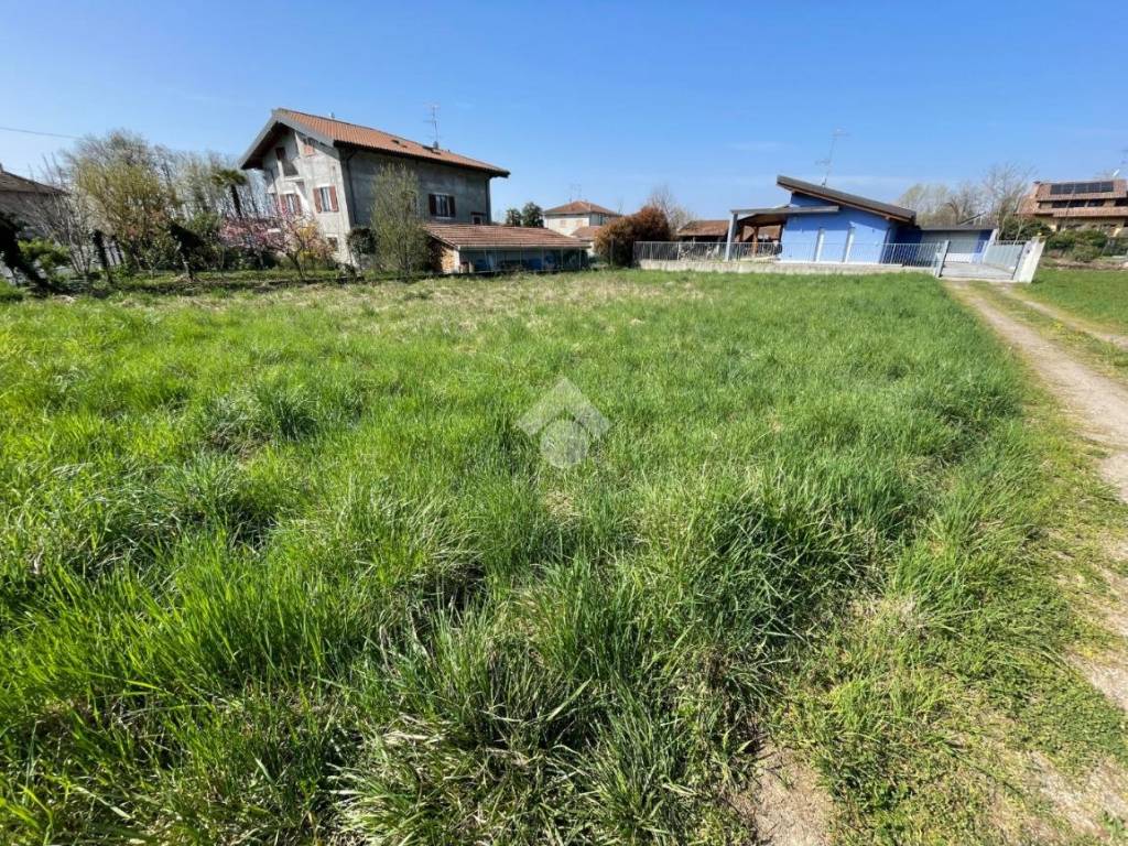 Terreno a Borgomanero in Via Stanga - Foto 5