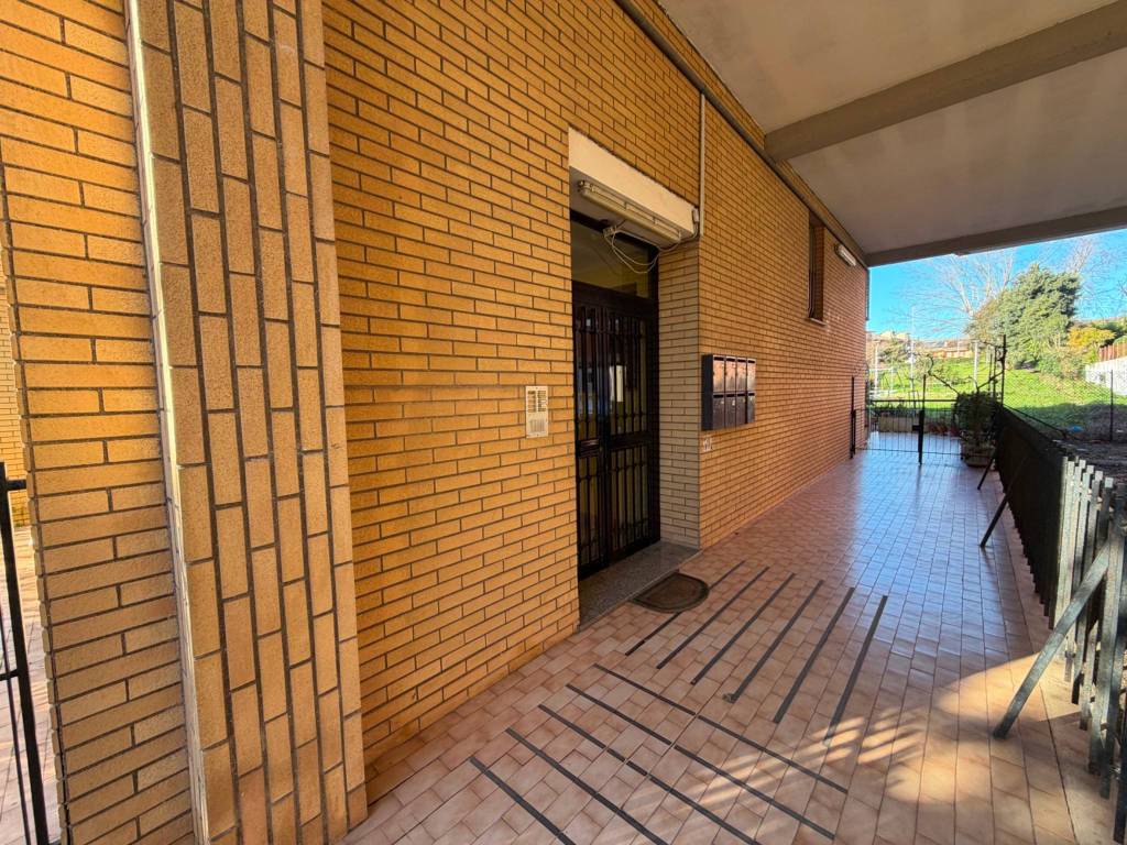 Appartamento a Genzano di roma in Via Alfonso Carafa, 7 - Foto 4