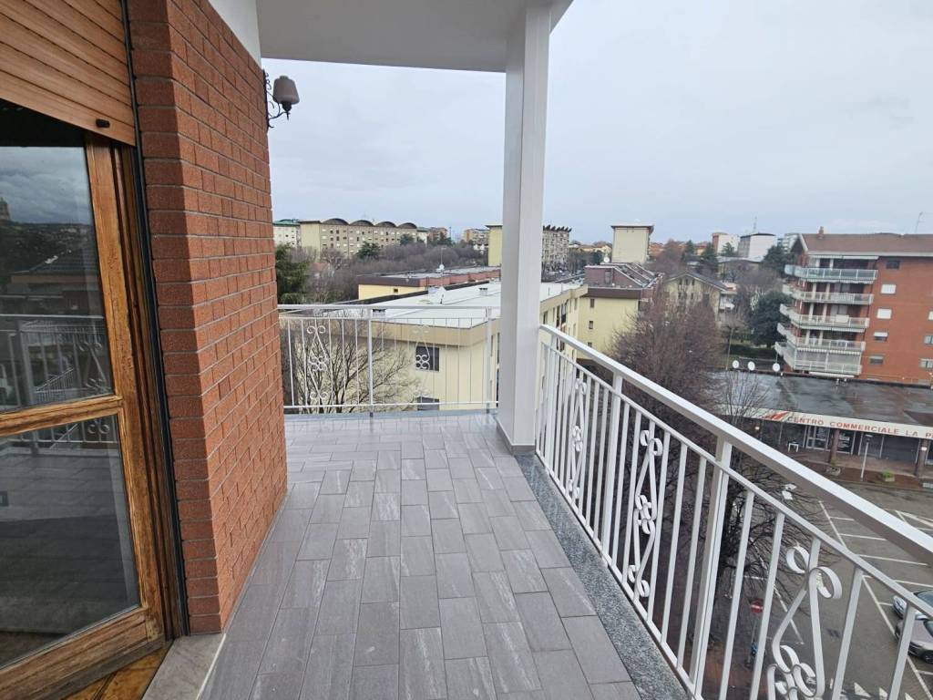 Appartamento a Collegno in Via Alfonso Lorenzini, 2 - Foto 3