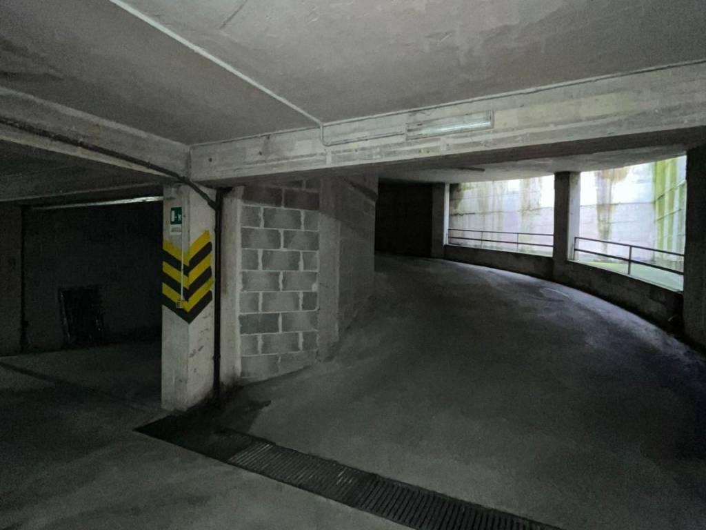 Box / garage a Avellino in Via Salvatore Moccia - Foto 4