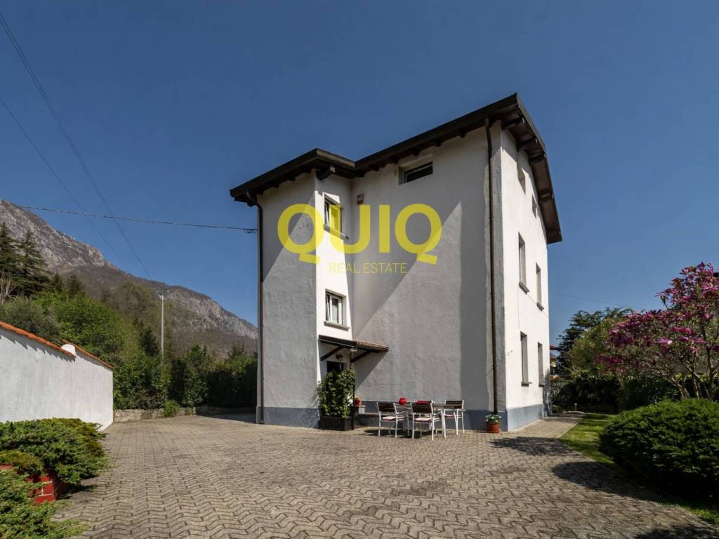 Villa a Valmadrera in Via Torquato Tasso, 27 - Foto 3