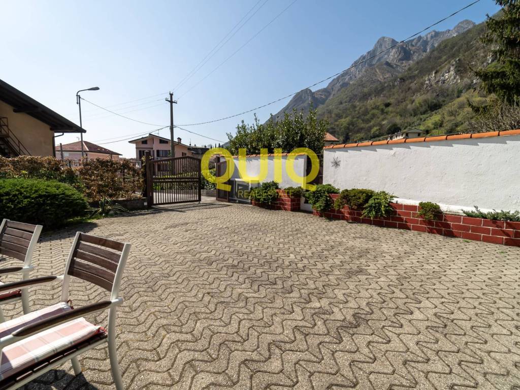 Villa a Valmadrera in Via Torquato Tasso, 27 - Foto 4