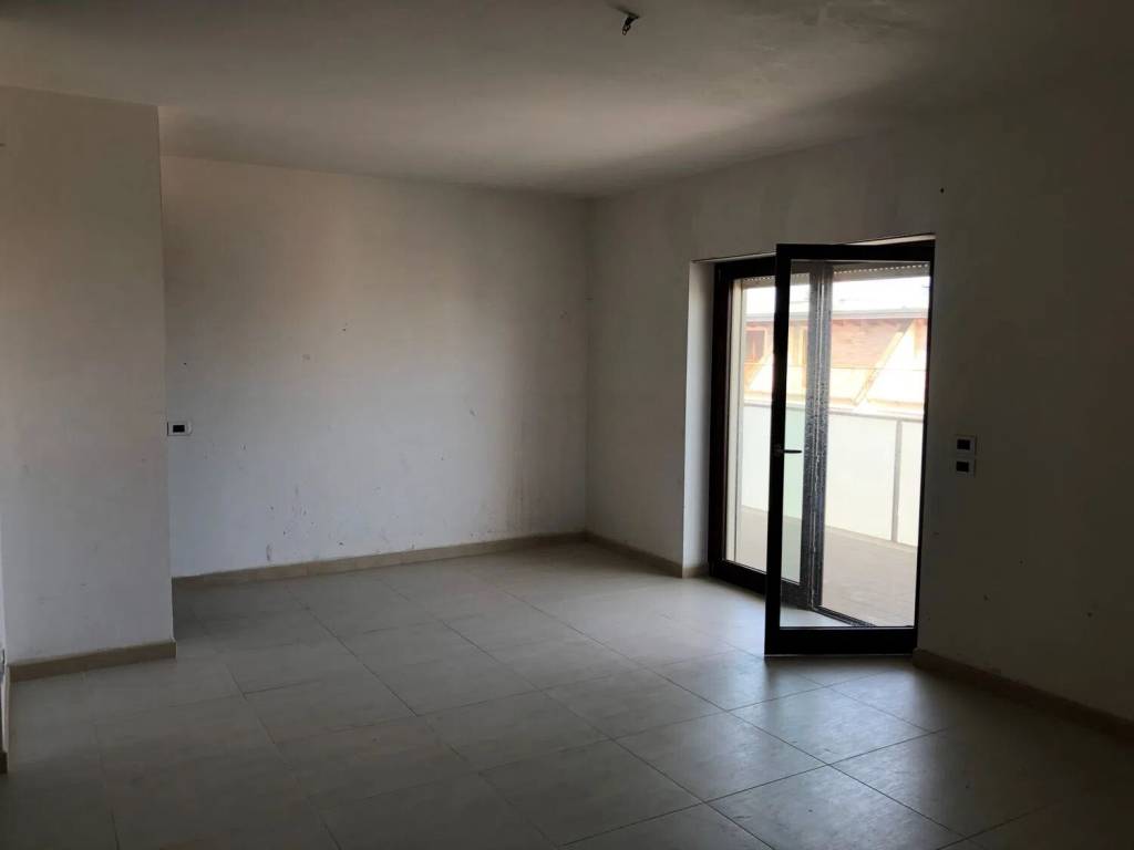 Appartamento a Corato in Via Sen. Pasquale Lops, 5 - Foto 2