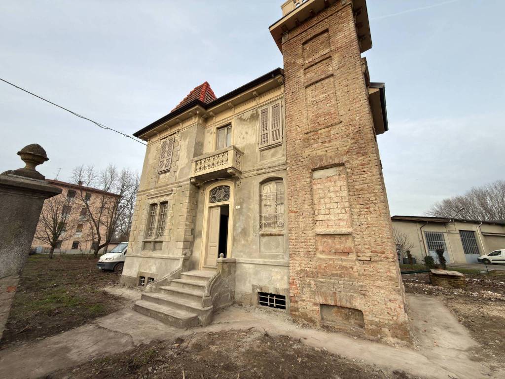 Villa a Caorso in Via Ferruccio Bernardoni - Foto 2