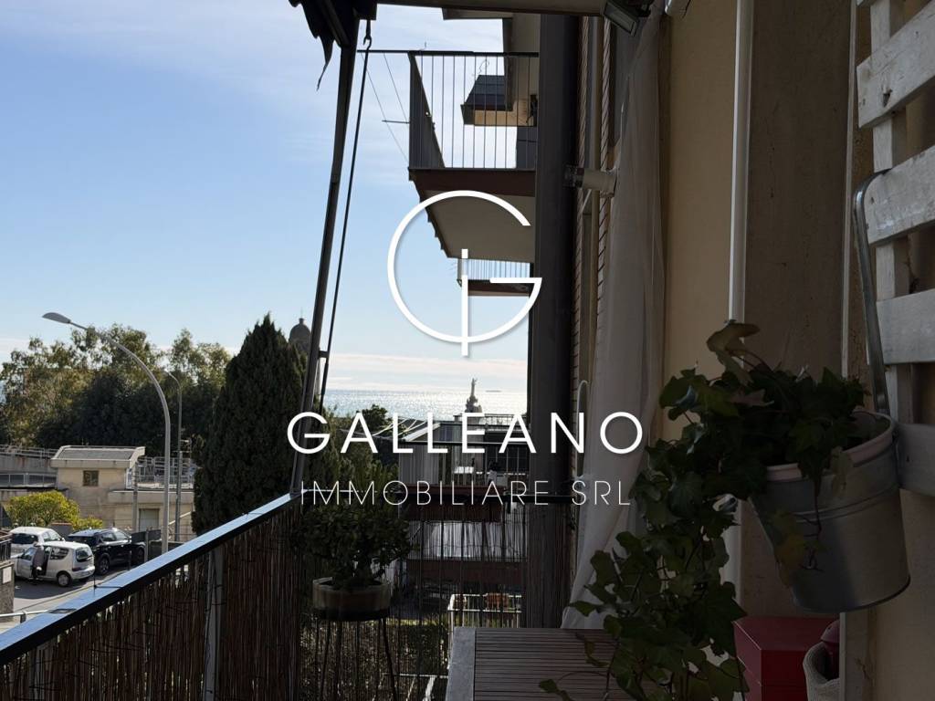 Appartamento a Varazze in Via Antonio Mombello, 45 - Foto 5