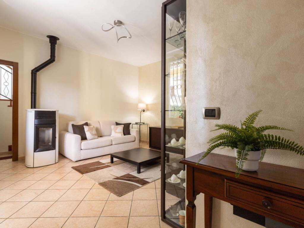 Villa a Cantù in Via Lombardia, 45 - Foto 3