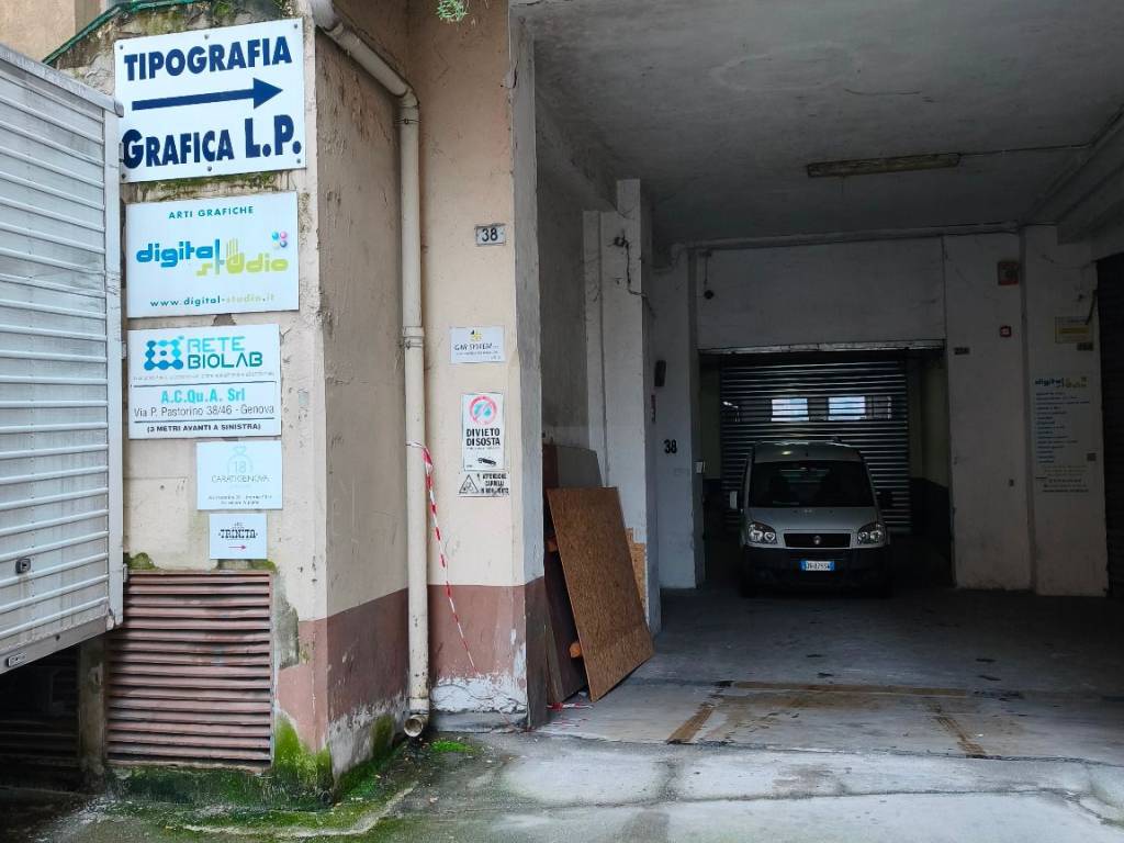 Immobile a Genova in Via Pasquale Pastorino, 36 - Foto 2