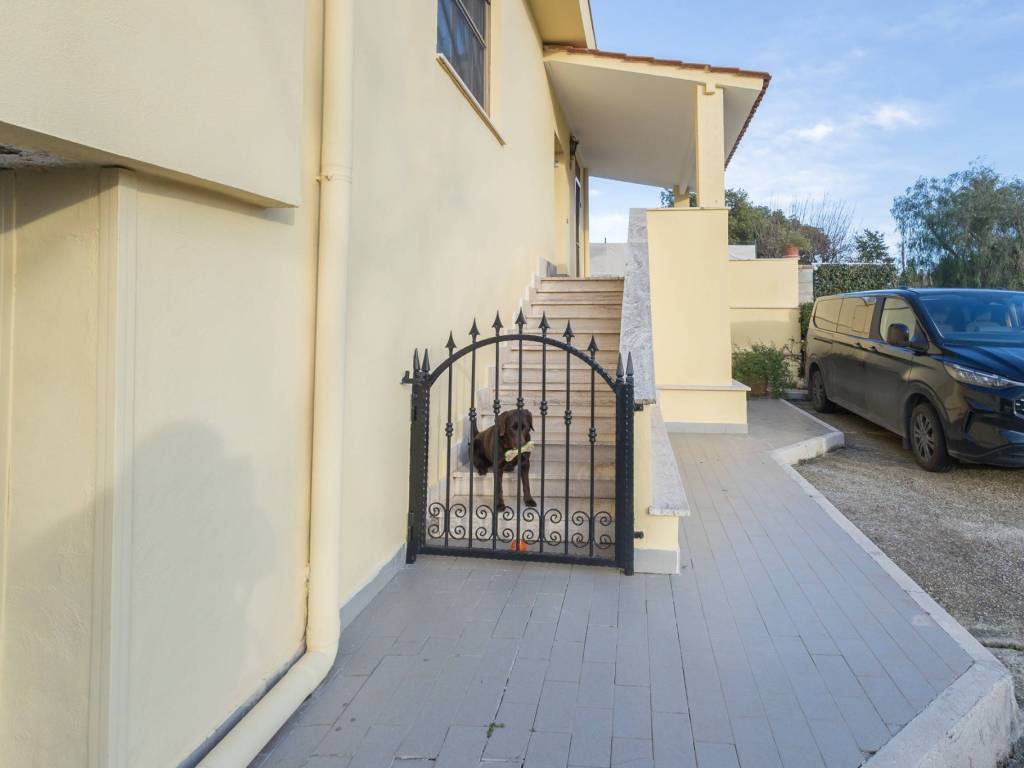 Villa a Aprilia in Via Cervio, 15 - Foto 4