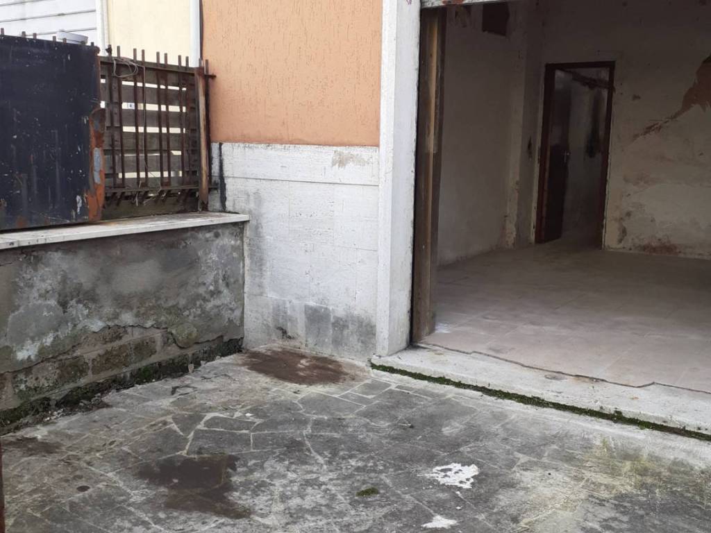 Appartamento a Tivoli in Via Lago della Regina, 37 - Foto 4