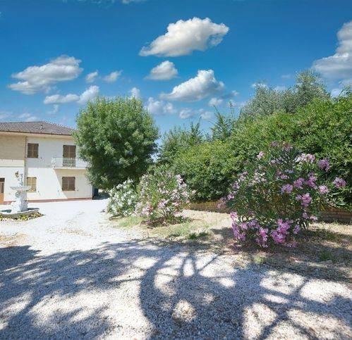 Villa a Montegiorgio - Foto 3