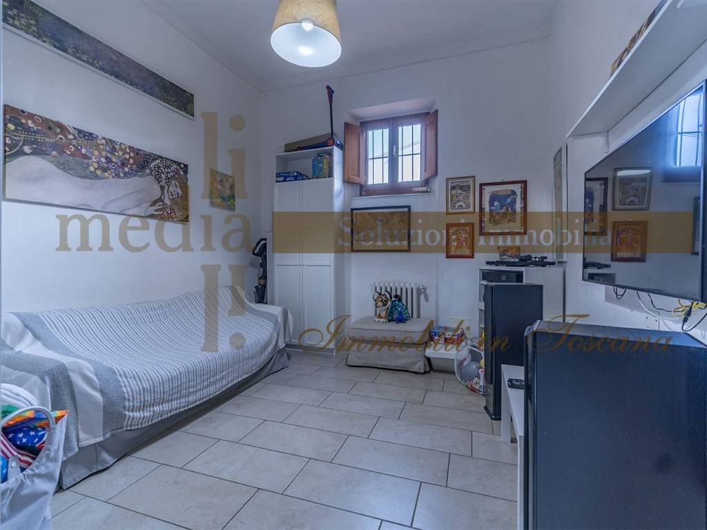 Appartamento a Livorno in Via Adolfo Tommasi, 16 - Foto 2