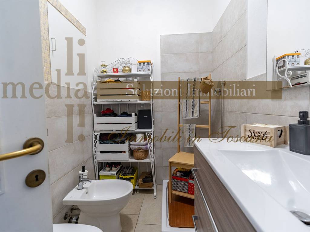 Appartamento a Livorno in Via Adolfo Tommasi, 16 - Foto 5