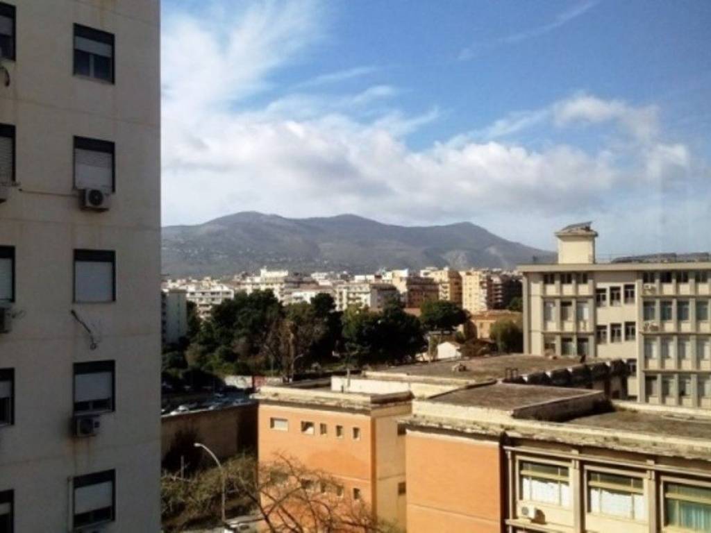 Appartamento a Palermo in Via Arturo Maira, 3 - Foto 2