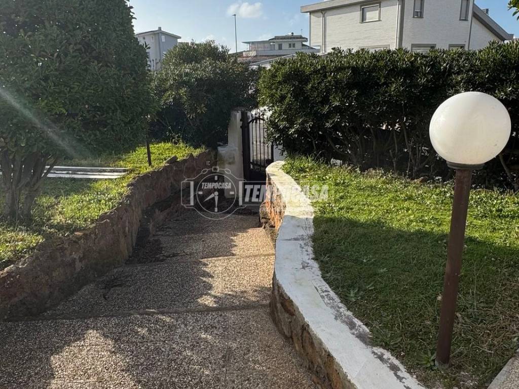 Villa a Fiumicino in Via Giuseppe Cenni, 24 - Foto 3