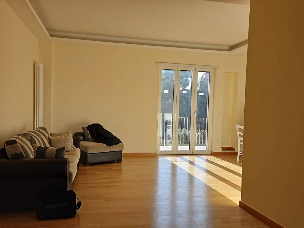 Appartamento a Napoli in Via Belsito, 17 - Foto 5