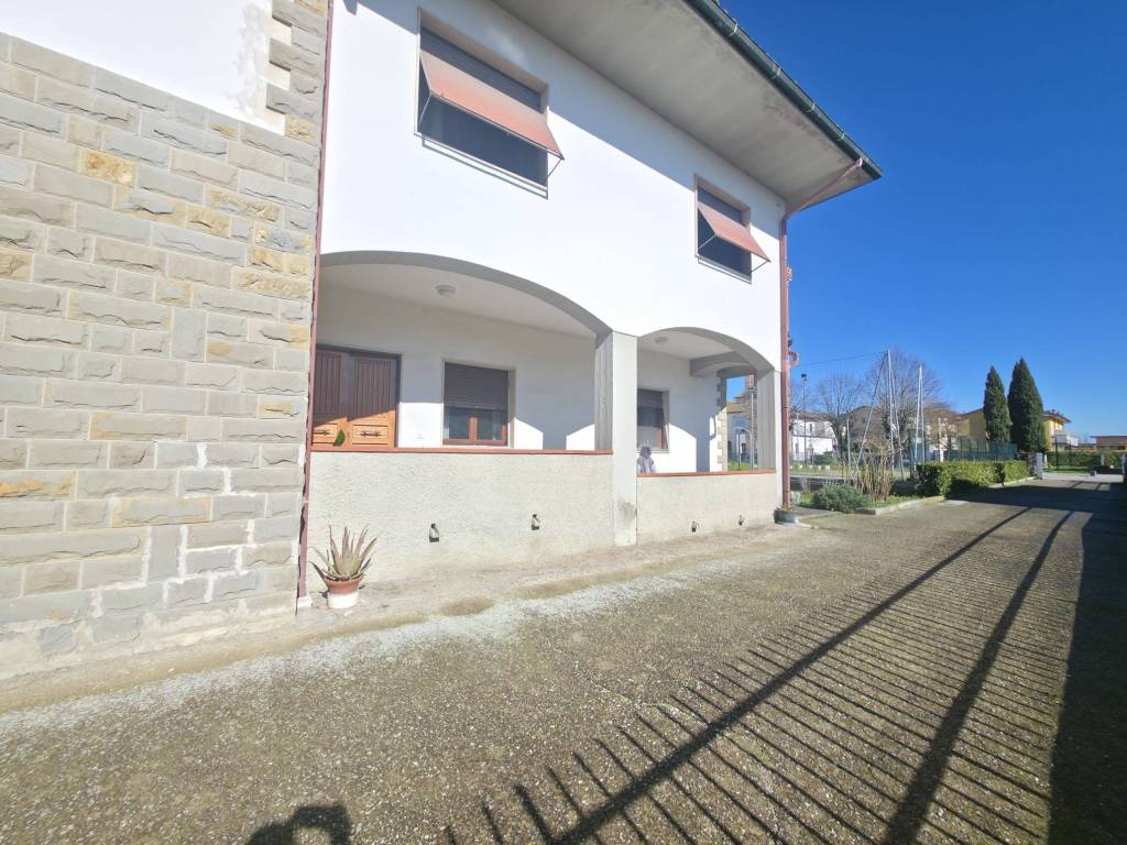 Appartamento a Cerreto guidi in Via 26 Giugno - Foto 2