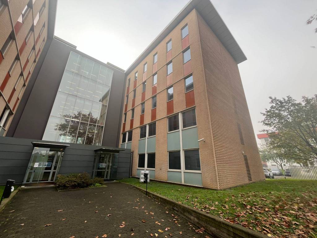 Immobile a Lainate in Via Roberto Lepetit, 40 - Foto 2