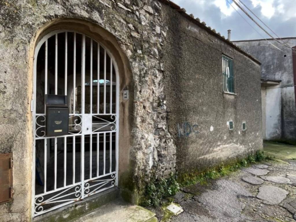 Appartamento a Cava de' tirreni in Via Nicola Salsano - Foto 4