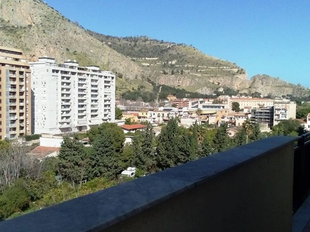 Appartamento a Palermo in Via Arturo Maira, 3 - Foto 2