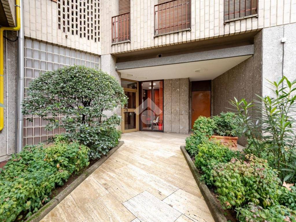 Appartamento a Sesto san giovanni in Viale Fratelli Casiraghi, 40 - Foto 2