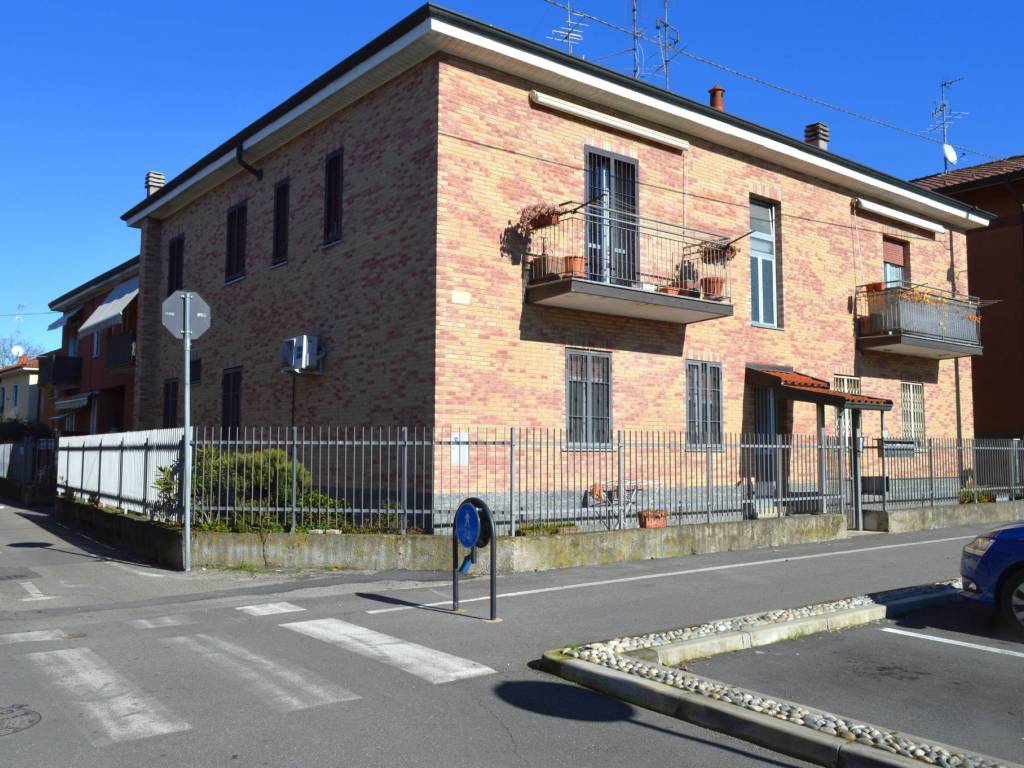 Appartamento a Nova milanese in Via Cava Madonnina, 7 - Foto 3