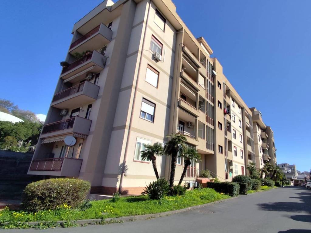 Appartamento a Catania in Via Passo Gravina - Foto 2