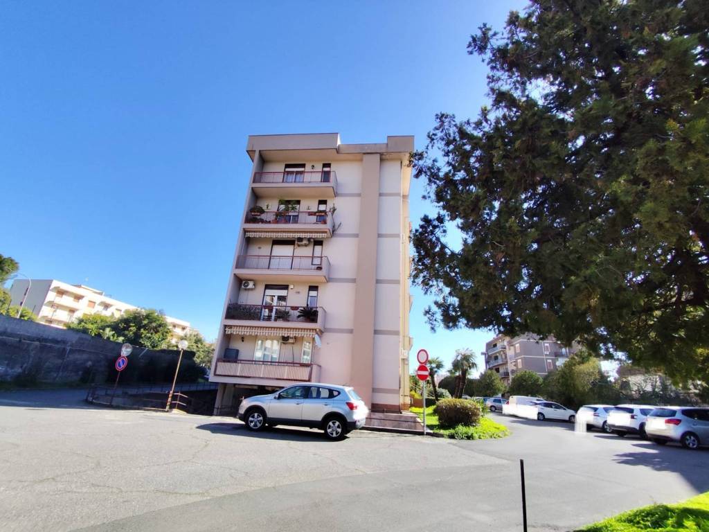 Appartamento a Catania in Via Passo Gravina - Foto 4