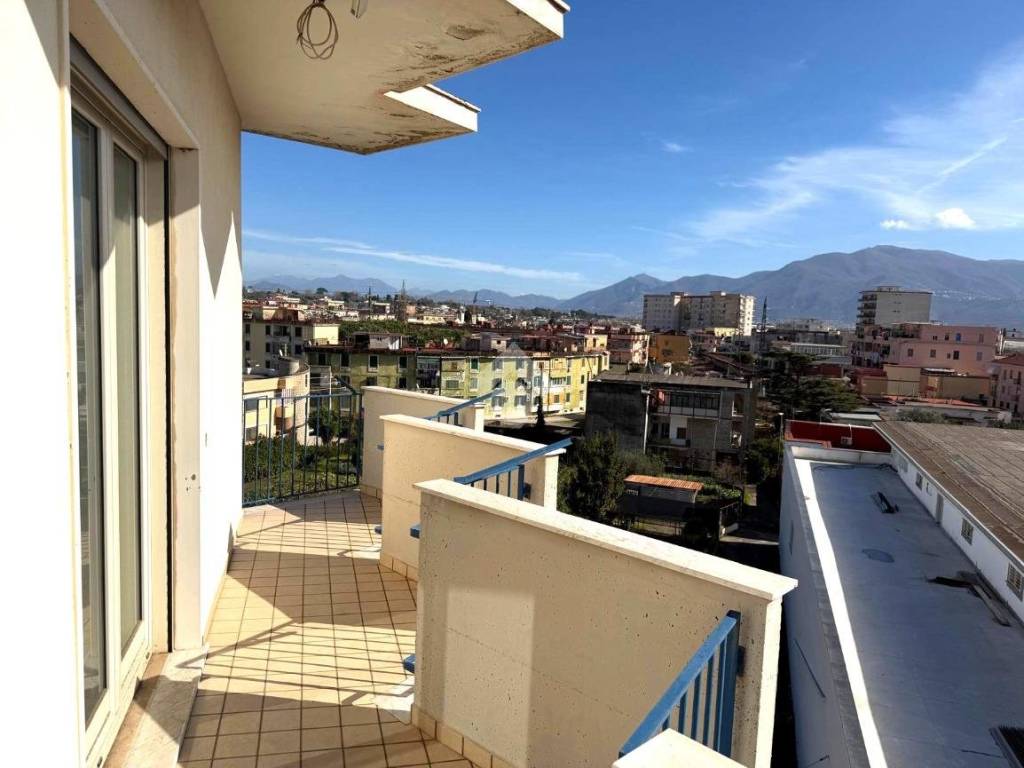 Appartamento a Torre annunziata in Via Roma, 107 - Foto 3