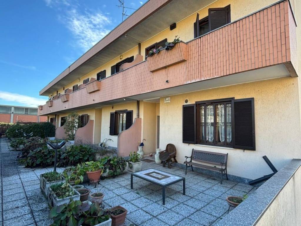 Villetta a schiera a Nova milanese in Via per Cinisello, 12 - Foto 3