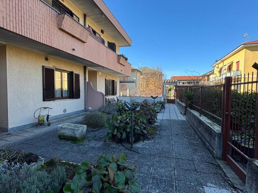 Villetta a schiera a Nova milanese in Via per Cinisello, 12 - Foto 5
