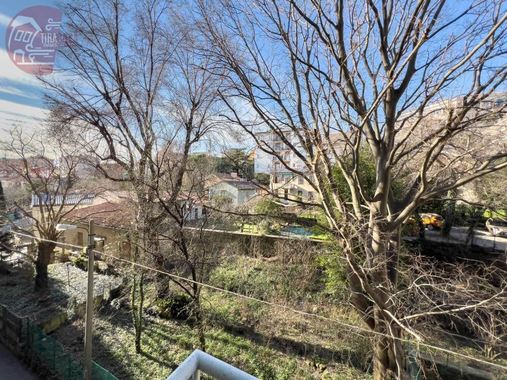 Appartamento a Trieste in Via Angelo Emo, 47 - Foto 2