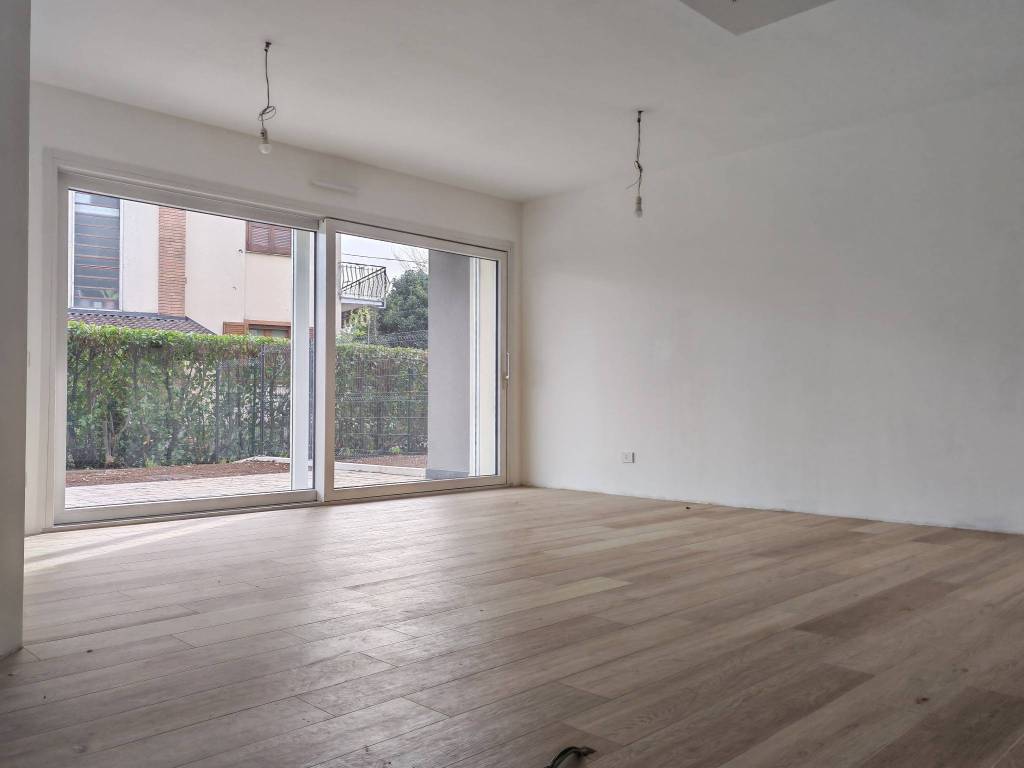 Appartamento a Bizzarone in Via Giacomo Matteotti - Foto 3